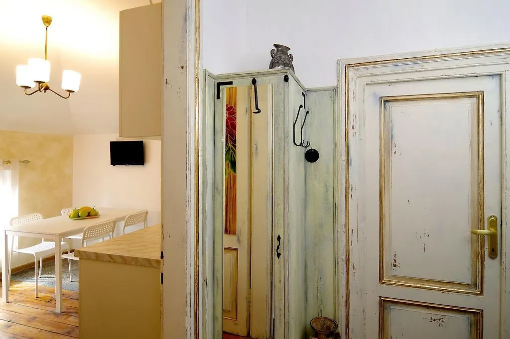 아파트 Art Guesthouse Vintage Bourgas 불가리아